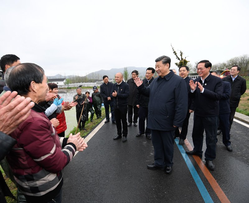坚持新发展理念